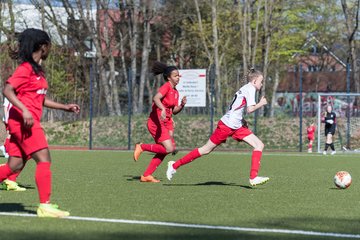 Bild 273 - wBJ Walddoerfer - Eimsbuettel : Ergebnis: 5:3